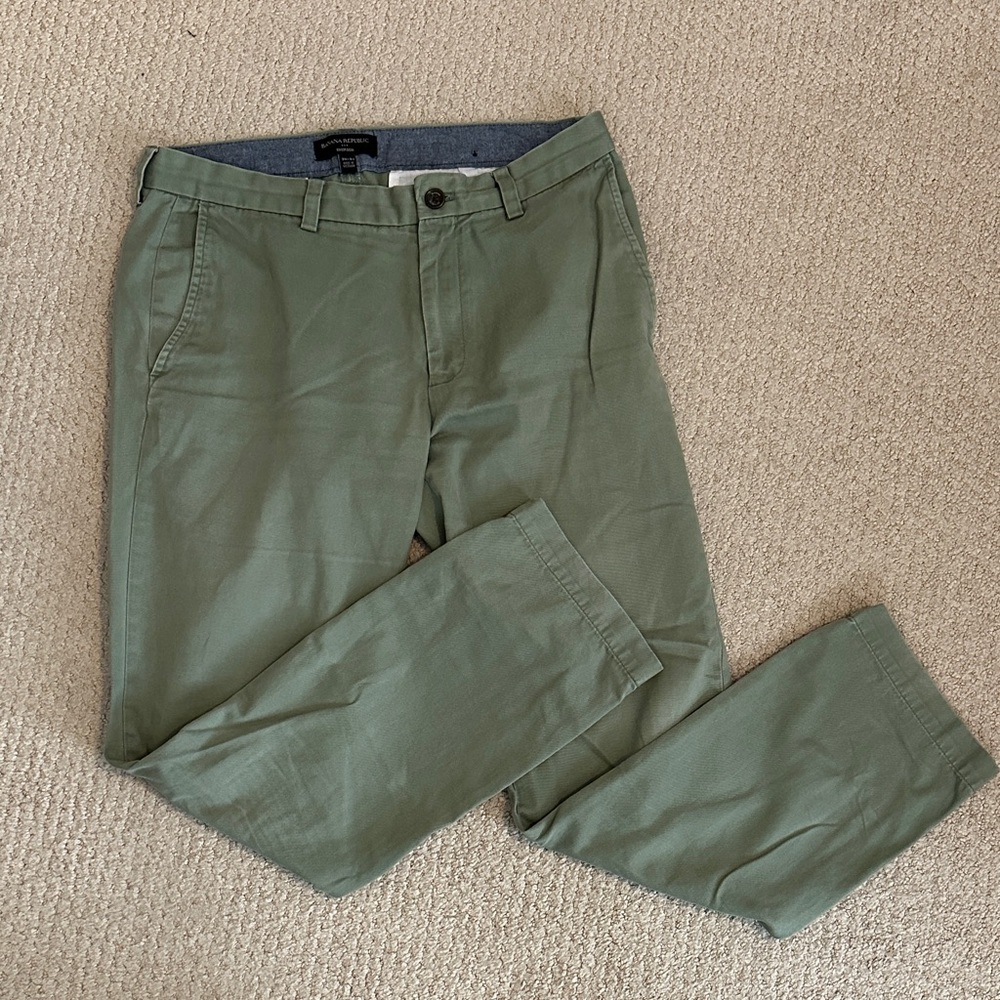 Banana Republic Olive Emerson Chino Pants
